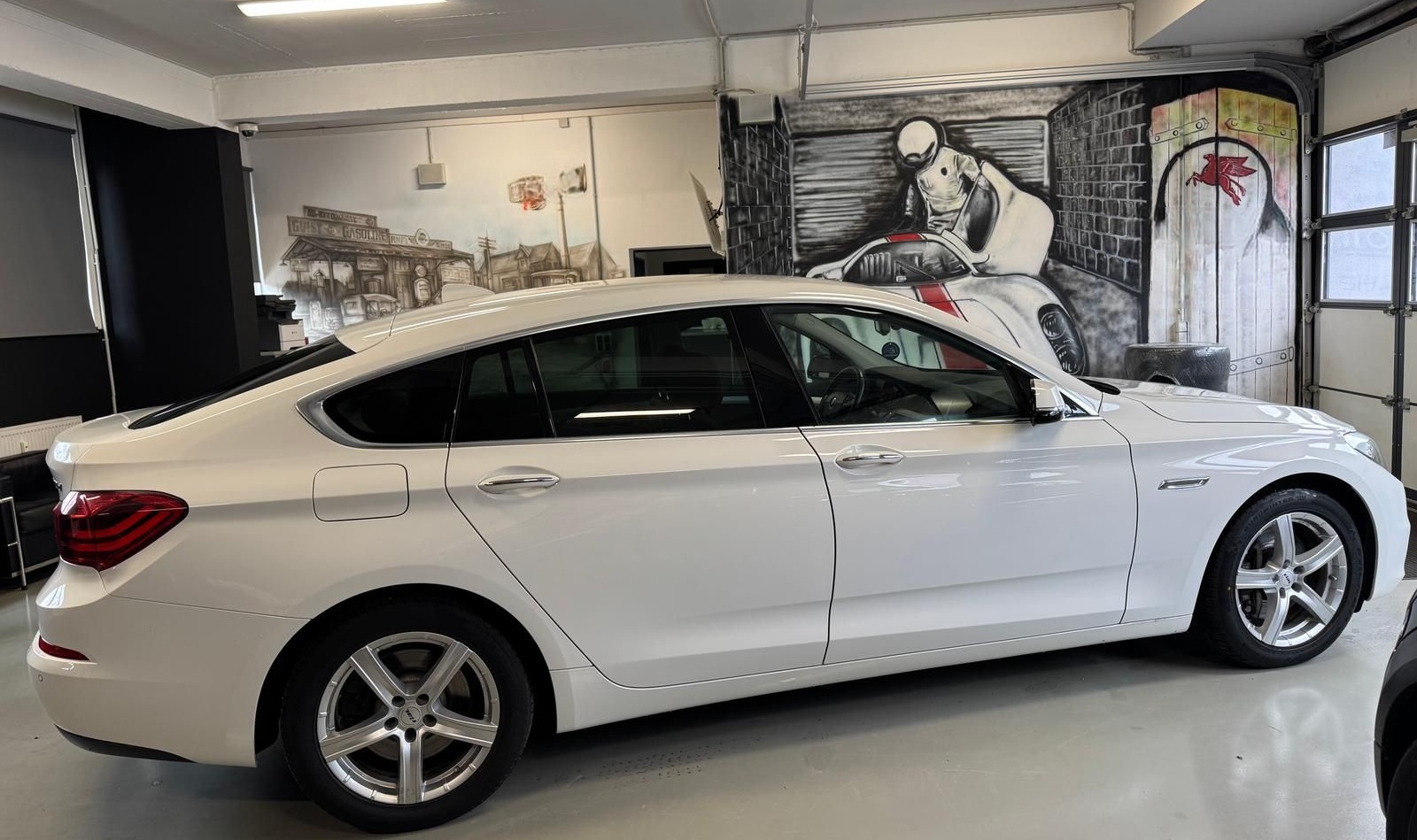 BMW 530D GT 3.0 BI-XENON LEDER KAMERA foto 4