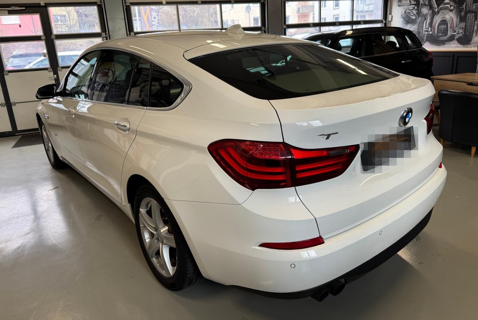 BMW 530D GT 3.0 BI-XENON LEDER KAMERA foto 7