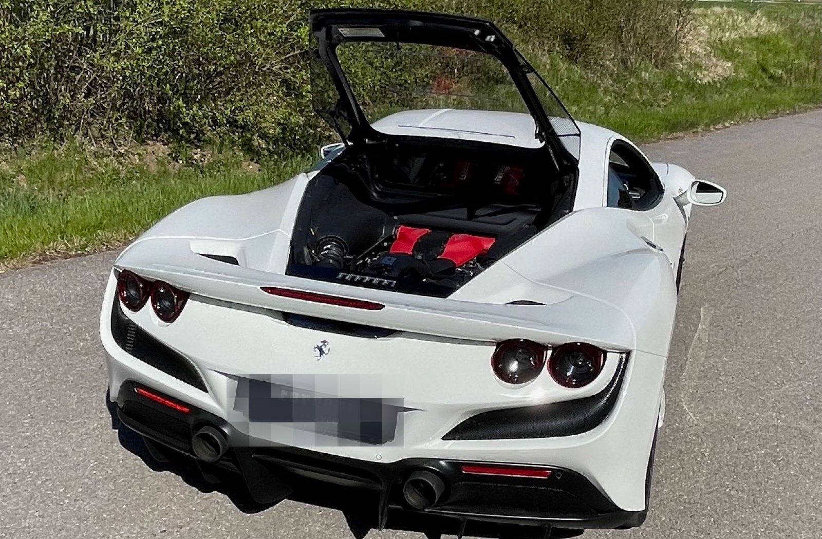 Ferrari F8 Tributo*1.HAND*LIFT*RACINGSITZE*NW-Garantie* foto 14
