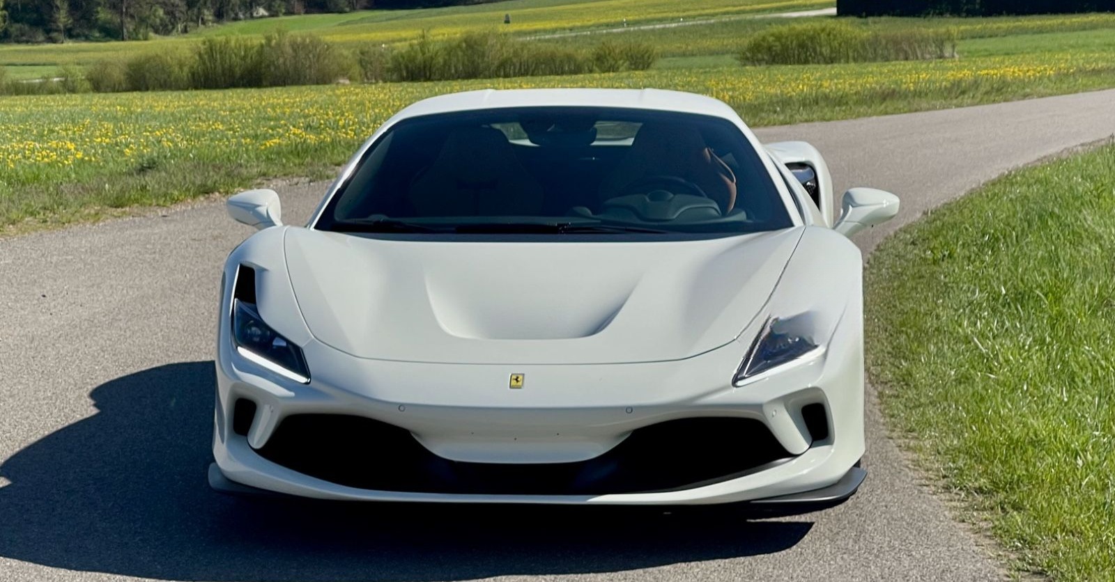 Ferrari F8 Tributo*1.HAND*LIFT*RACINGSITZE*NW-Garantie* foto 6