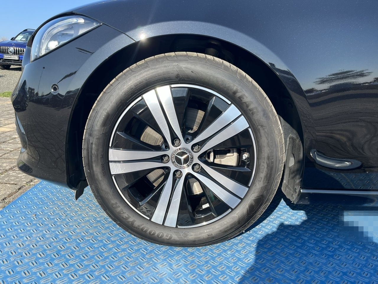 Mercedes-Benz C 220 d T AVANTGARDE+FAHRASSIST+AMBIENTE+AHK+KAM foto 24