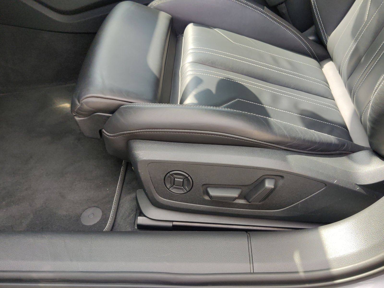 Audi A6 Avant 55 TFSI qu. S line RFK*LED*Pano*HuD foto 23