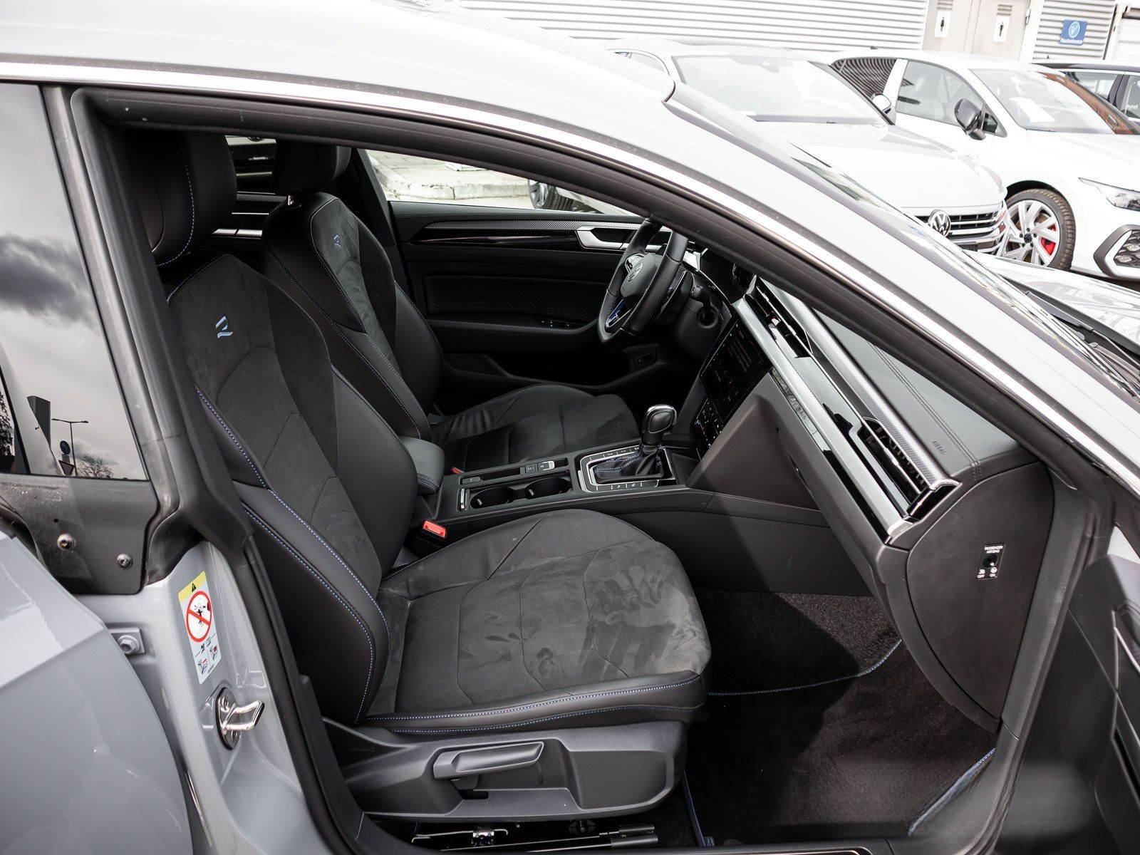 Volkswagen Arteon R Shooting Brake R 2.0 TSI 4MOT IQ.Light foto 12