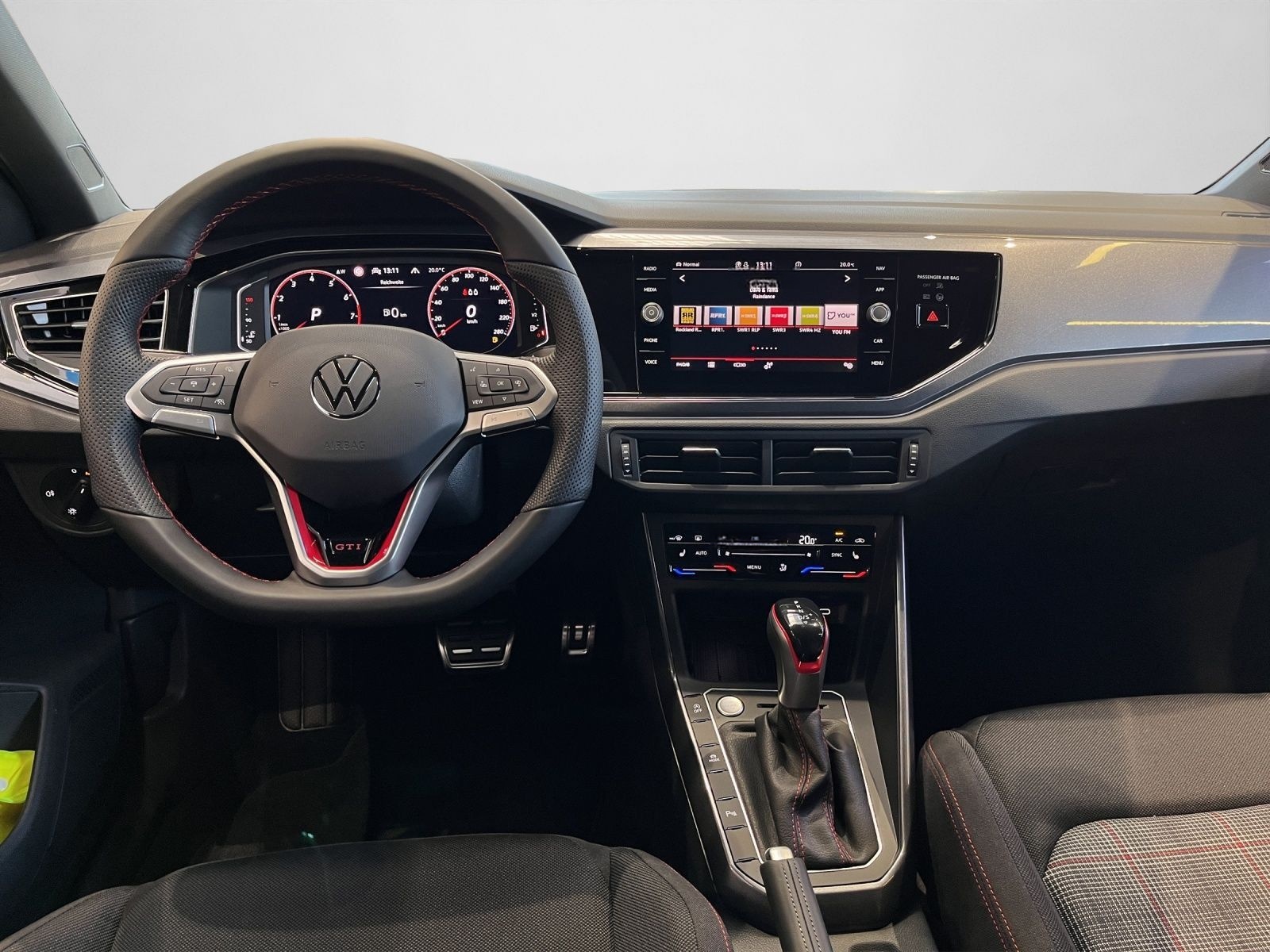 Volkswagen Polo GTI 2,0 l TSI OPF 152 kW (207 PS) 7-Gang-Do foto 3