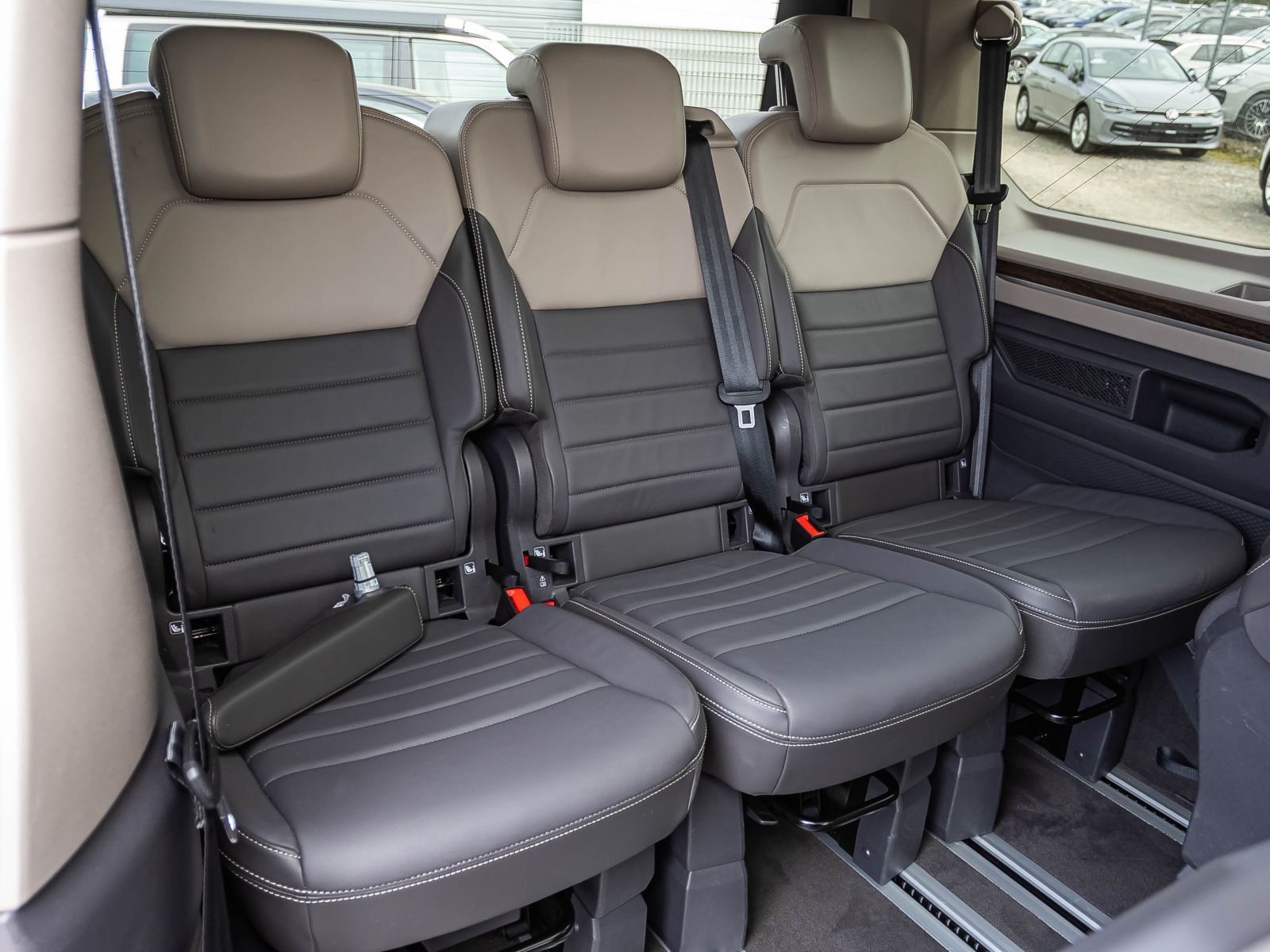 Volkswagen Multivan Style 1.4 eHybrid DSG Navi LED HuD Pano foto 19