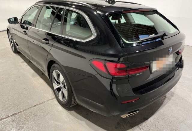 BMW 520 D Touring Automatik EU6d Leder LED ACC Navi  foto 2