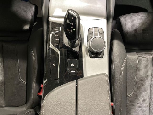 BMW 520 D Touring Automatik EU6d Leder LED ACC Navi  foto 14