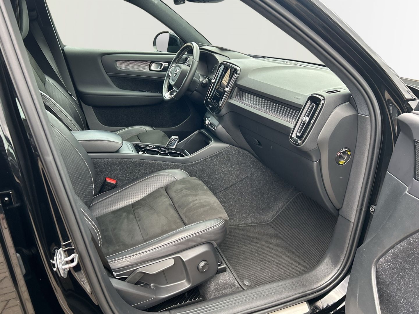 Volvo XC40 B4 Benzin R-Design 18'' Rückfahrkam. LED Ha foto 3