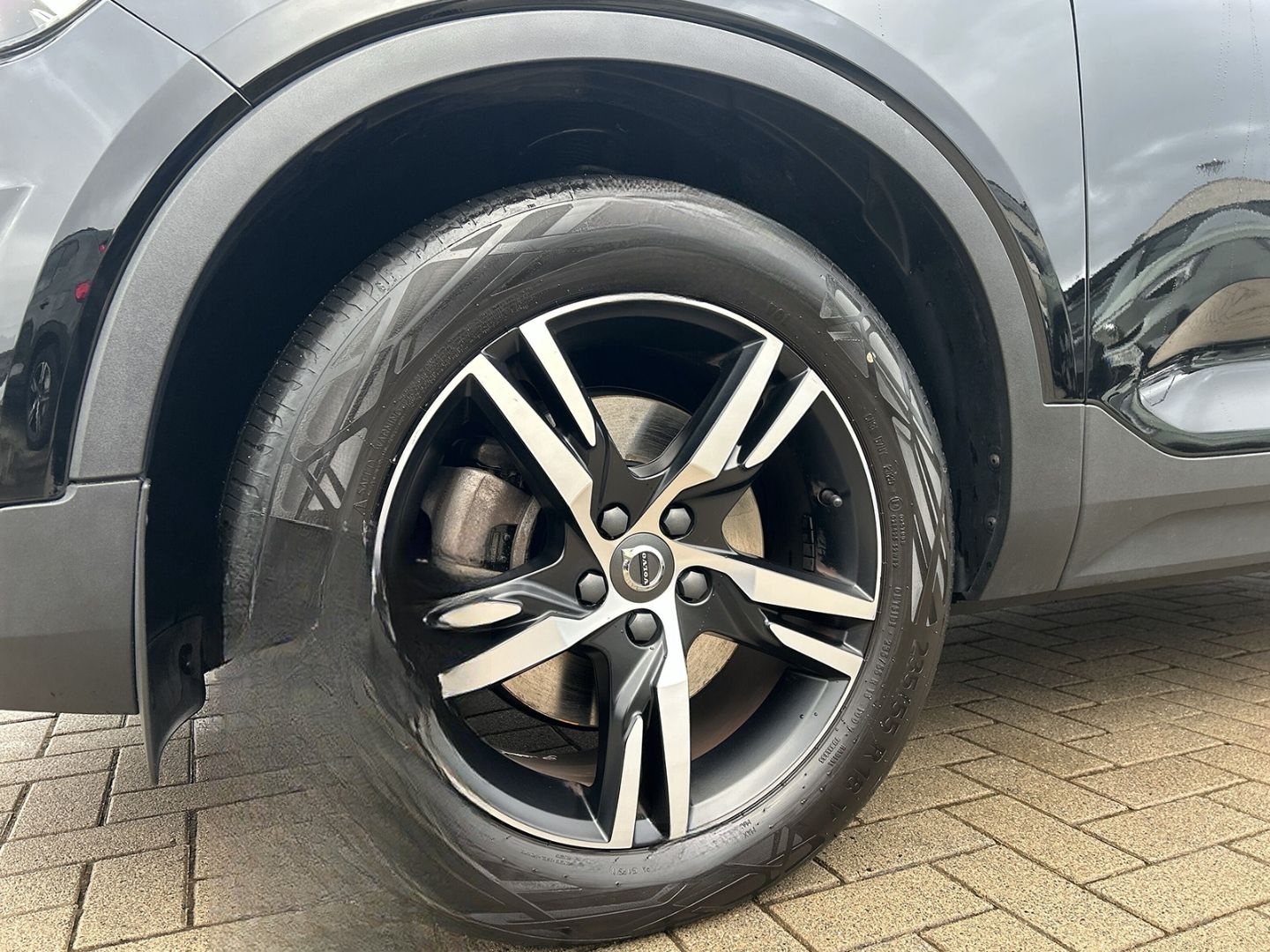 Volvo XC40 B4 Benzin R-Design 18'' Rückfahrkam. LED Ha foto 9