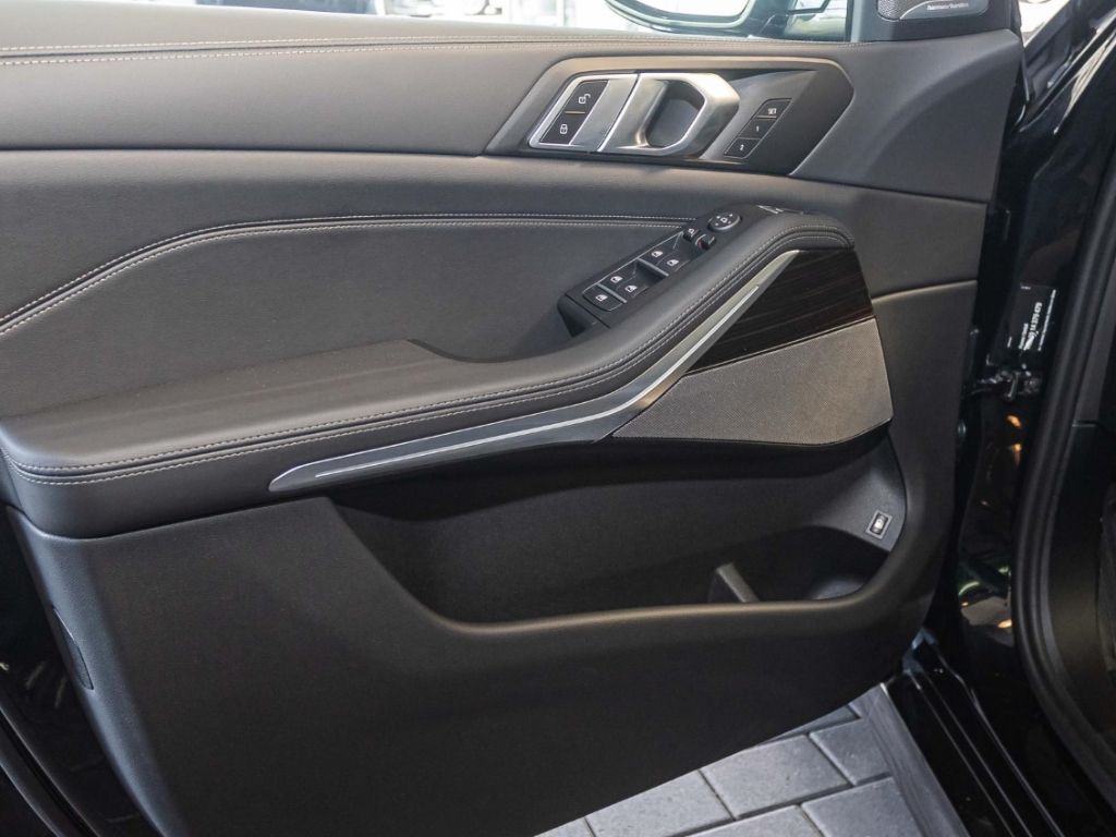 BMW X5 50exMSport+AHK+Panorama+Navi+Leder+e-Sitze foto 7