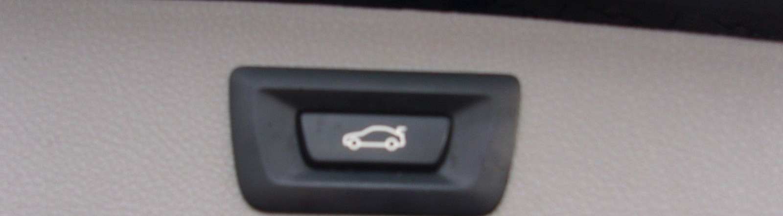 BMW 318i  Automatic  Touring Sport Line foto 12