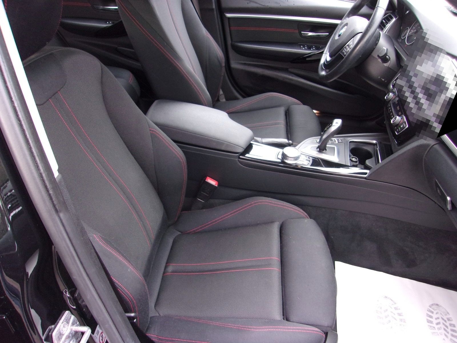 BMW 318i  Automatic  Touring Sport Line foto 10