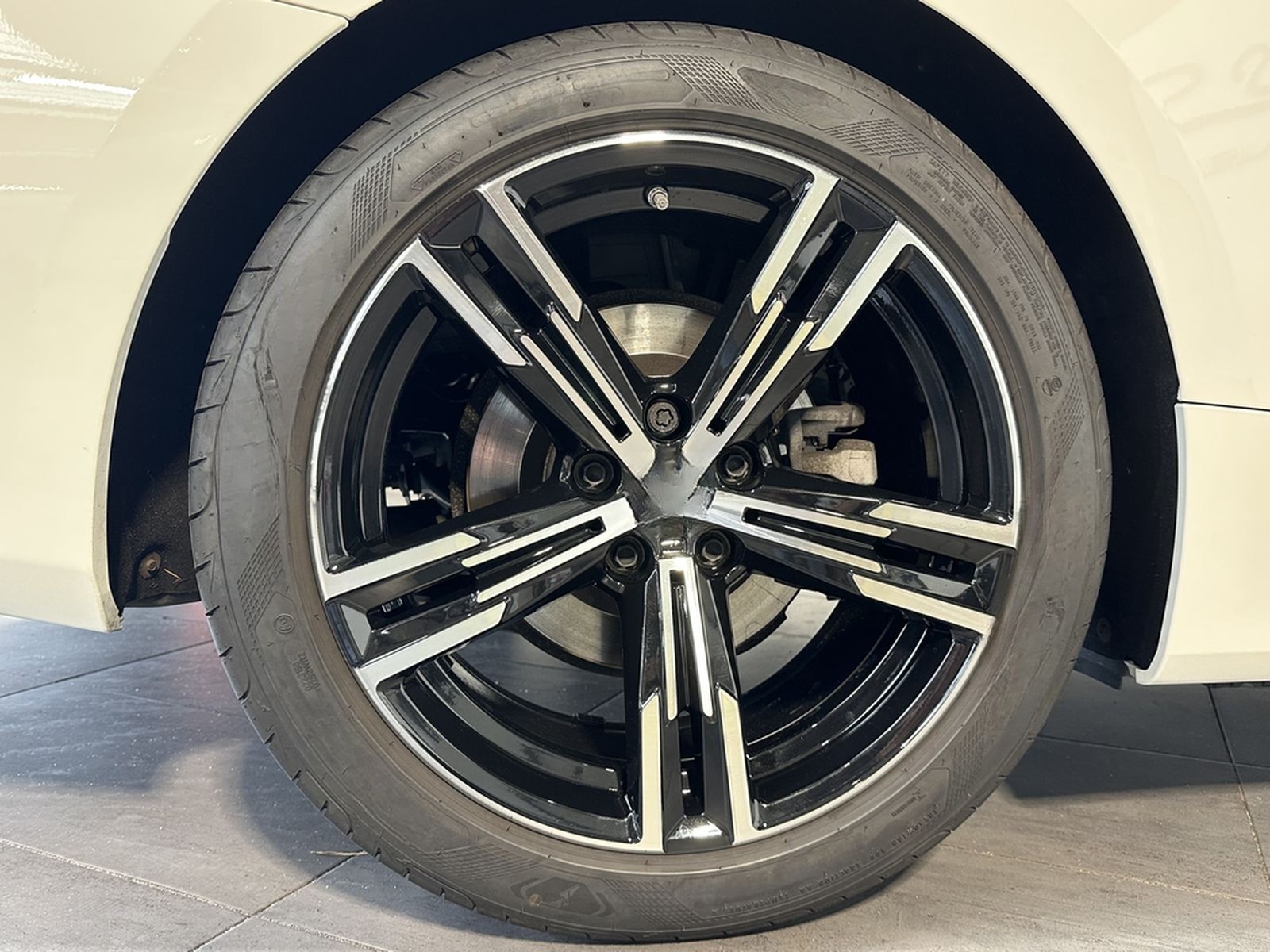 BMW 420d Coupé Sport-Aut. M-Sport NAV+LASER+HEAD-UP foto 3