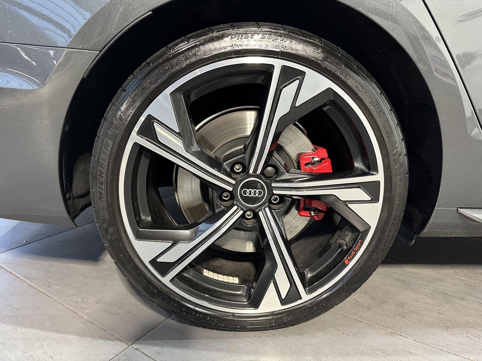 Audi A4 Avant 45 TFSI Qu S-Line Black NAV+LED+19ZOLL foto 3