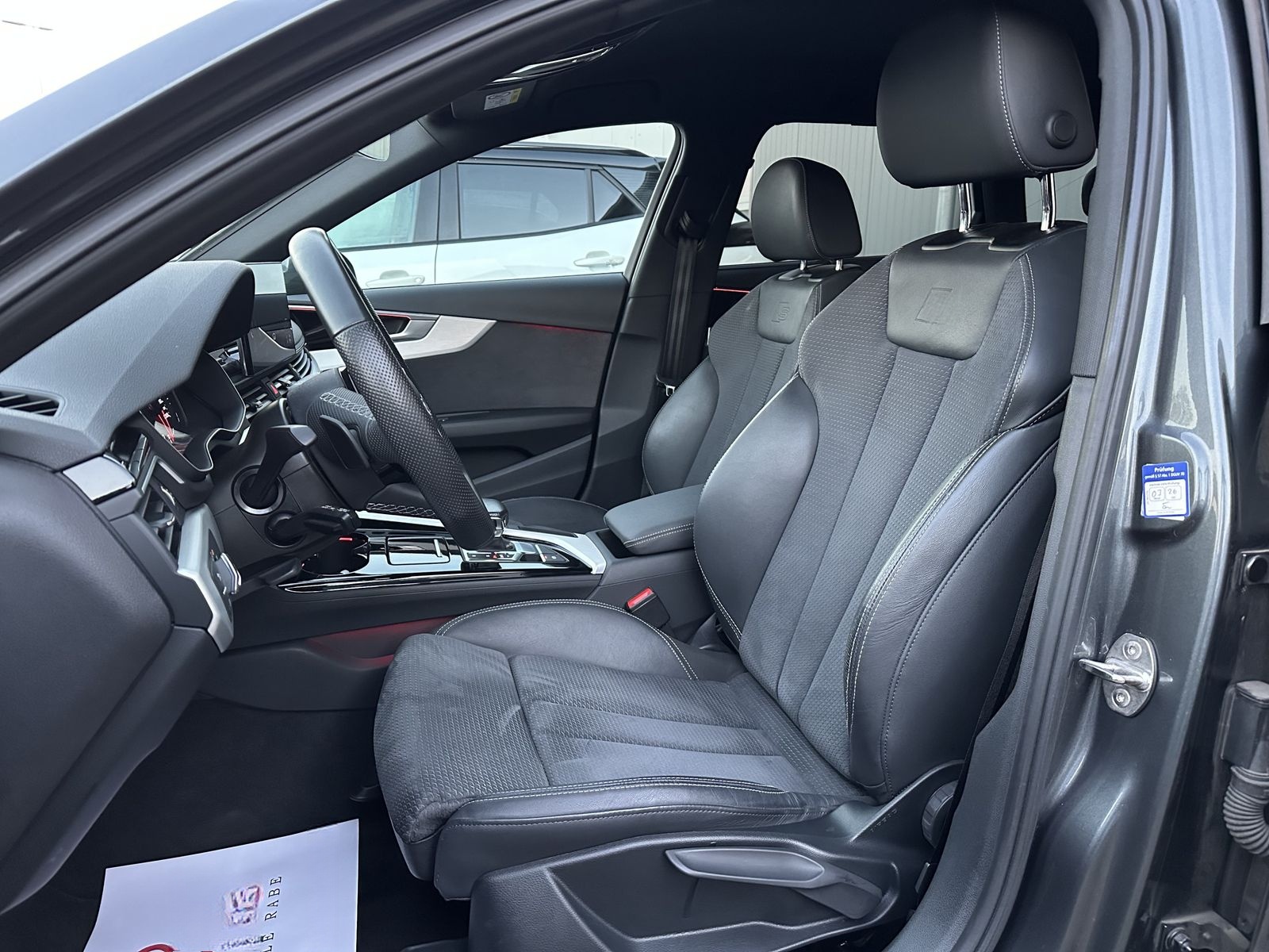 Audi A4 Avant 45 TFSI Qu S-Line Black NAV+LED+19ZOLL foto 8