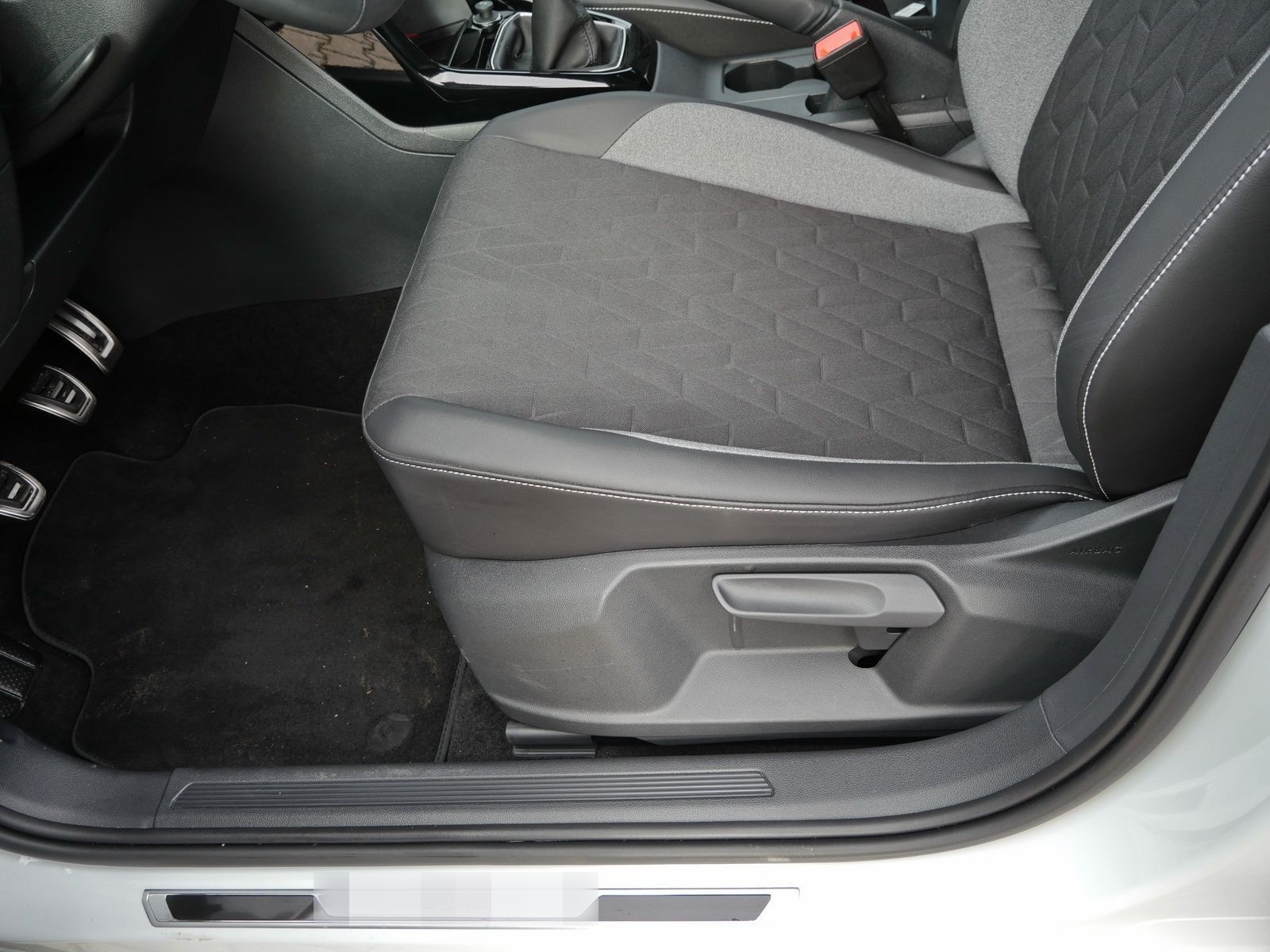 Volkswagen T-Cross 1.0 TSI Goal LED*EPH*ACC*CarPlay foto 21
