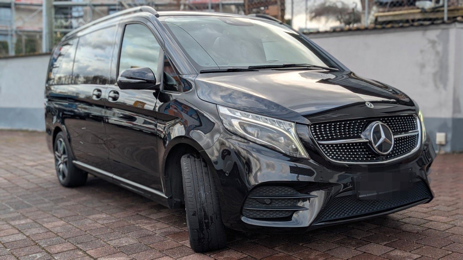 Mercedes-Benz V 300d Lang,4Matik,AMG-Line,Panorama,Leder,360KA foto 24