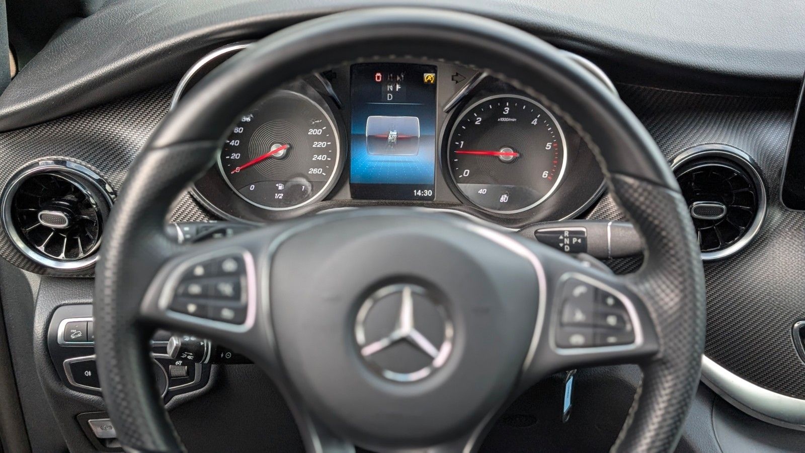 Mercedes-Benz V 300d Lang,4Matik,AMG-Line,Panorama,Leder,360KA foto 4