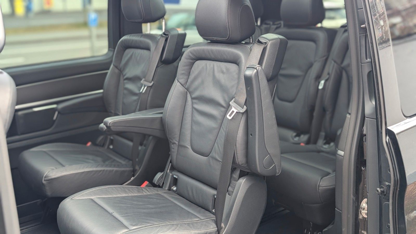 Mercedes-Benz V 300d Lang,4Matik,AMG-Line,Panorama,Leder,360KA foto 10