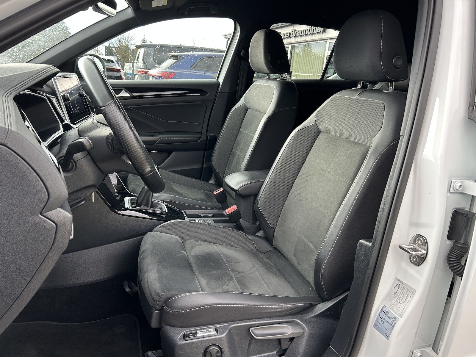 Volkswagen T-Roc R-Line 1.0 TSI*LED*Kamera* foto 15