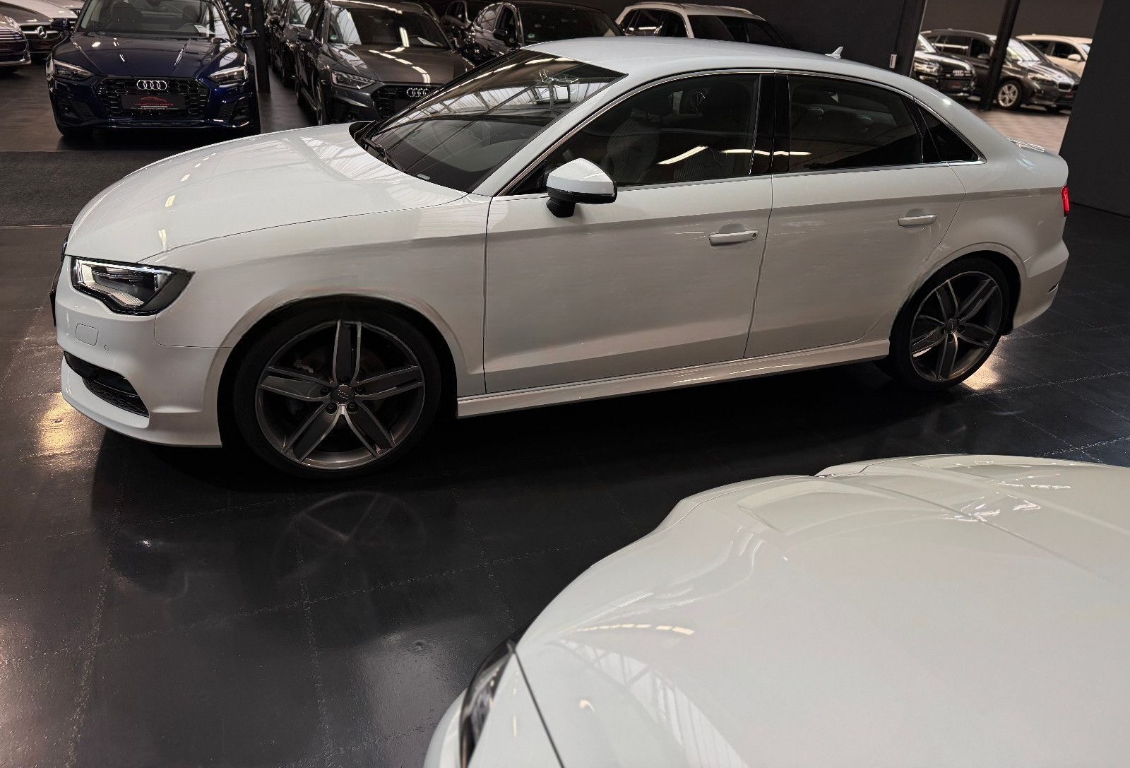 Audi A3 Limousine S-line/S-Tronic/Navi/PDC/LED/Shz foto 9
