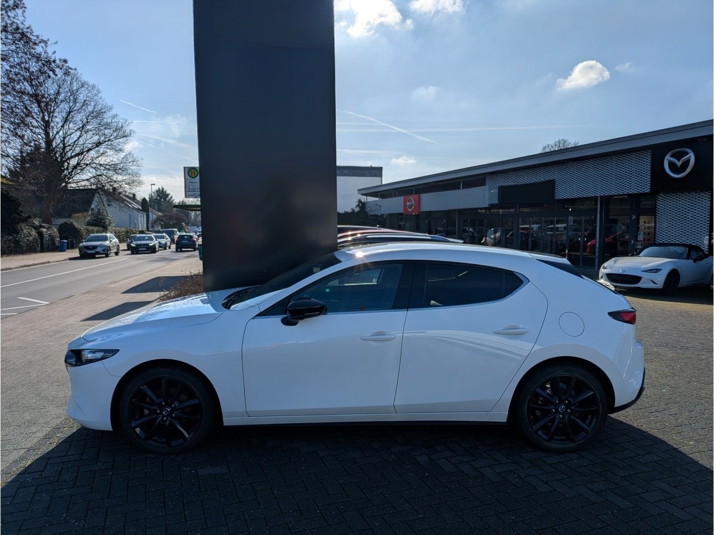 Mazda 3 Homura HUD Navi LED ACC Apple CarPlay SHZ Klim foto 3