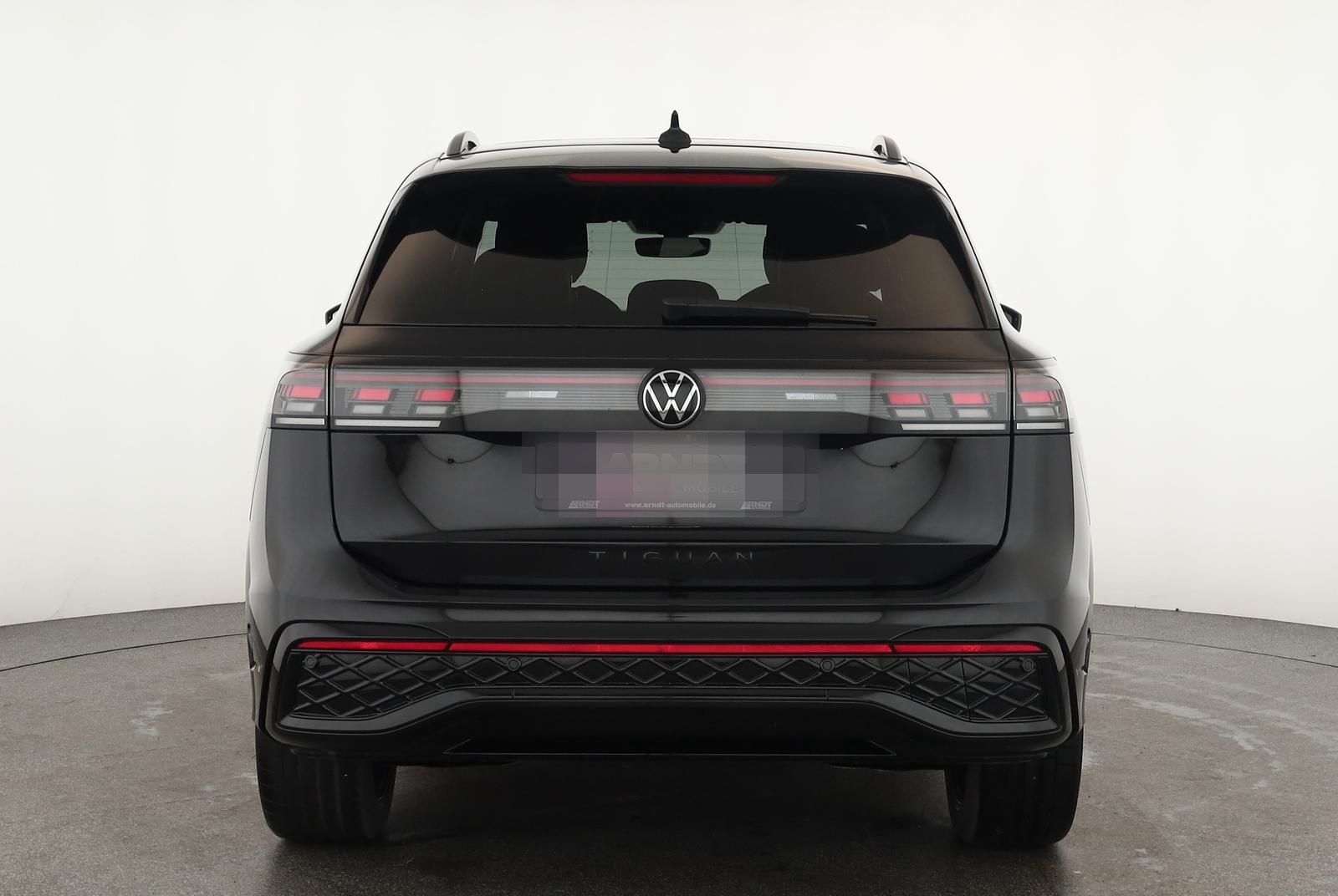 Volkswagen Tiguan 2.0 TSI DSG 4M R-Line IQ Pano Nav 360 AHK foto 4