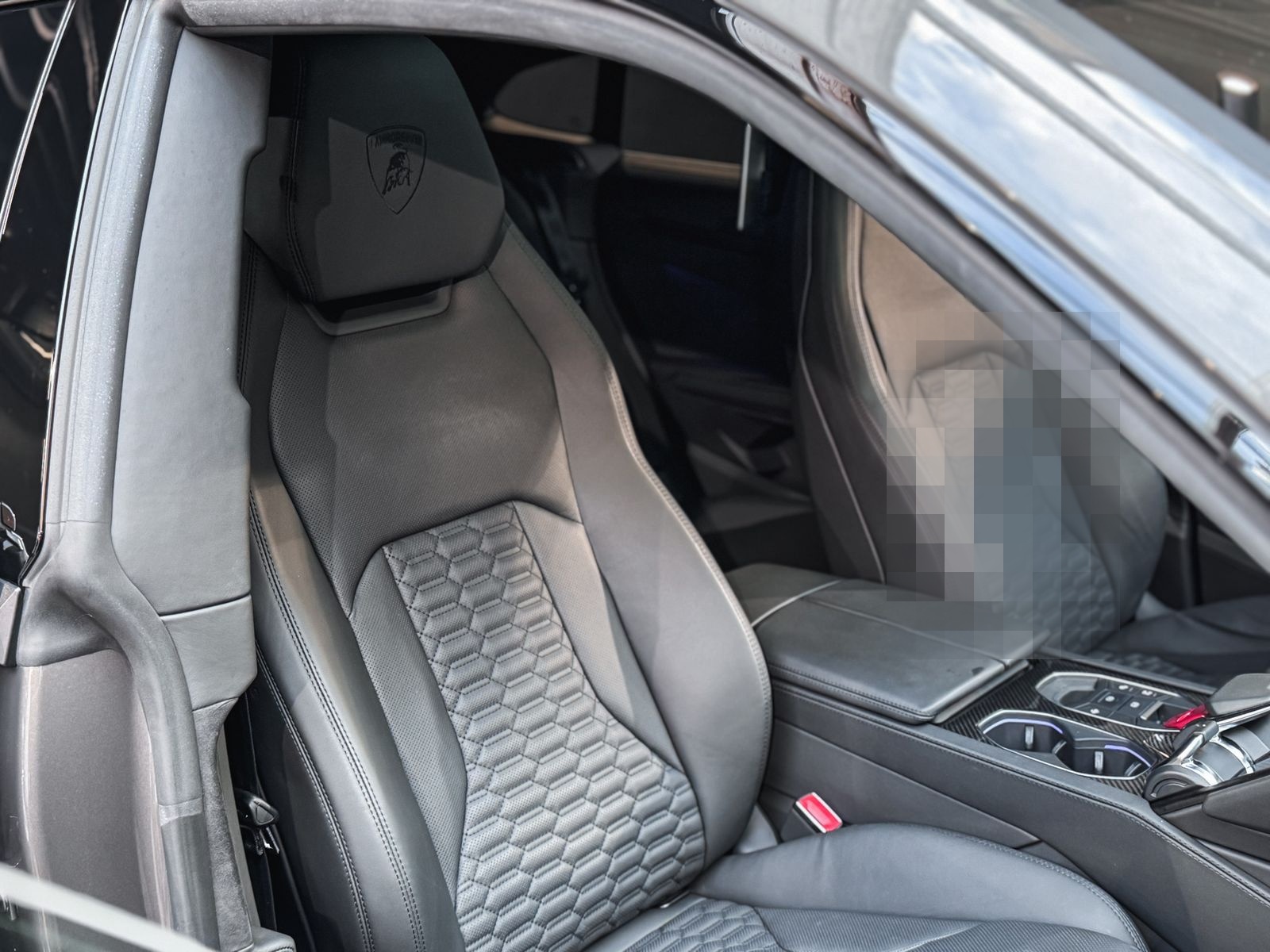 Lamborghini Urus Cabon+RearSeat+B&O foto 17