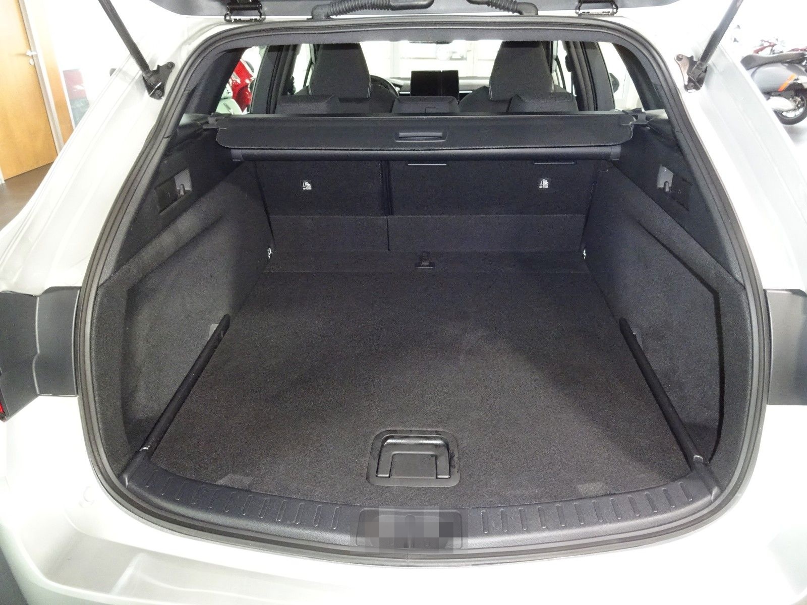 Toyota Corolla Touring Sports Hybrid Active NAVI/AC/4S foto 17