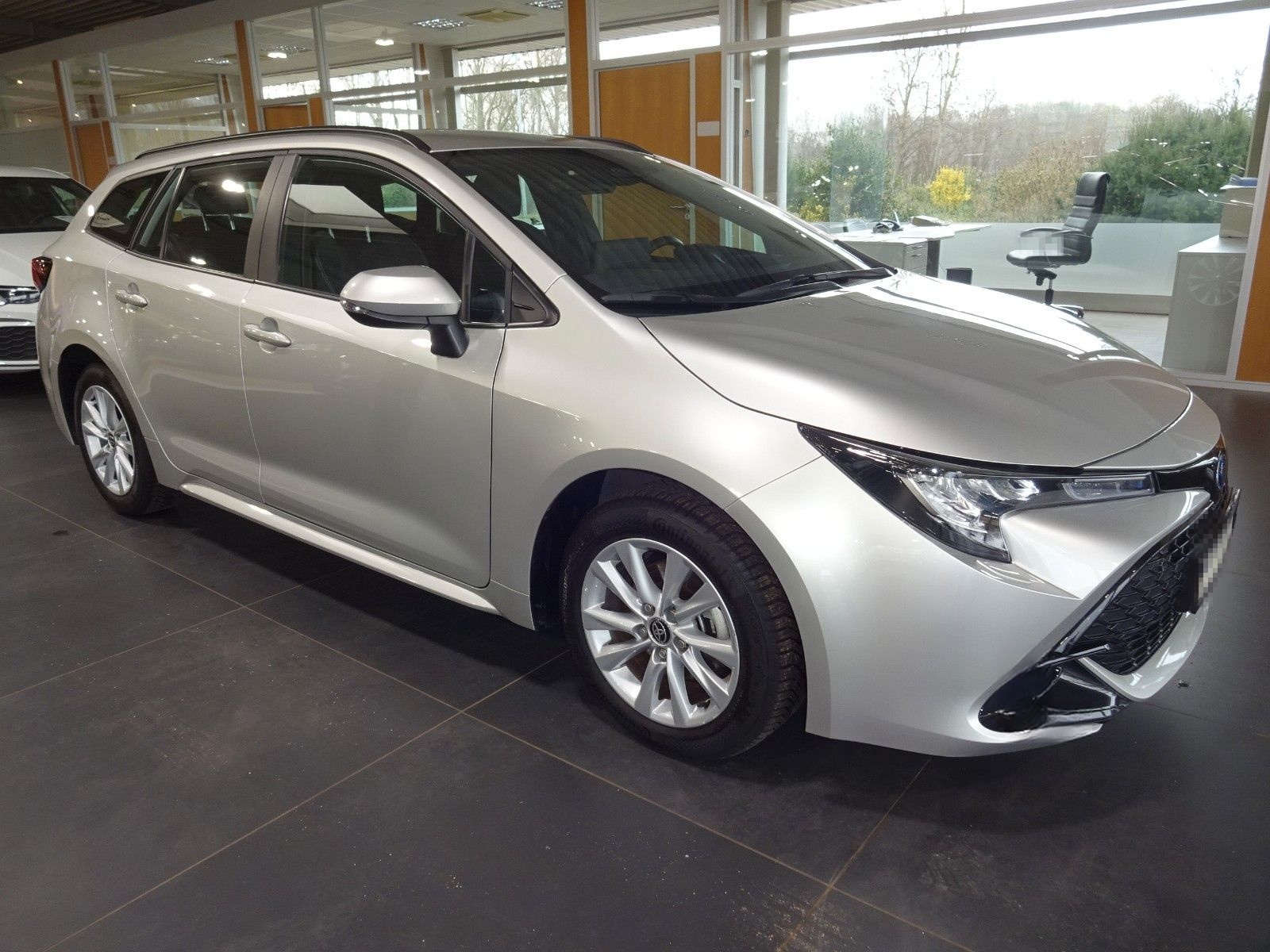 Toyota Corolla Touring Sports Hybrid Active NAVI/AC/4S foto 3