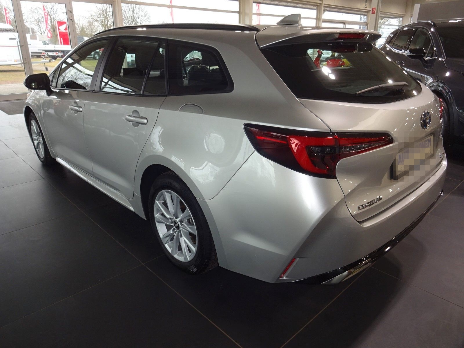 Toyota Corolla Touring Sports Hybrid Active NAVI/AC/4S foto 6
