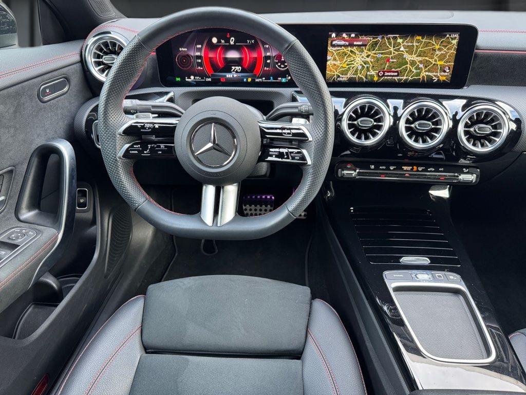 Mercedes-Benz CLA 200 d Coupé AMG, Night-P., Pano-D., R-Kamera foto 8