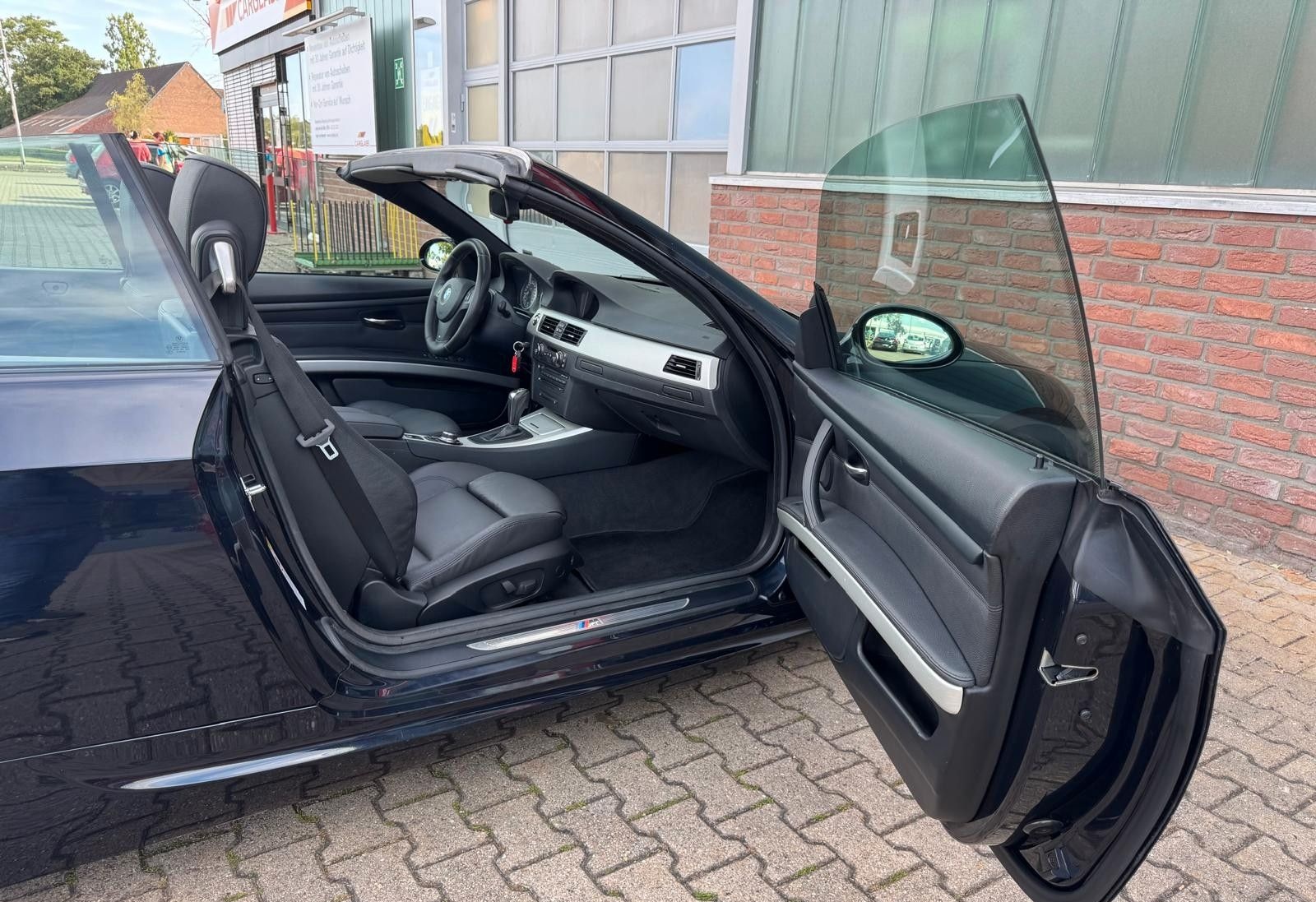 BMW 325i Cabrio Automatik e93 M-Paket 1.HAND foto 9