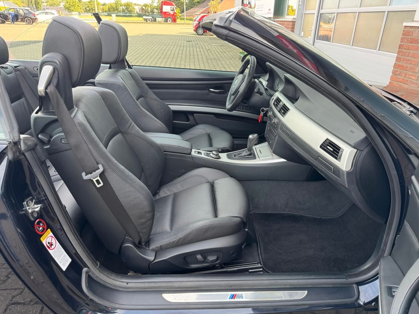 BMW 325i Cabrio Automatik e93 M-Paket 1.HAND foto 10