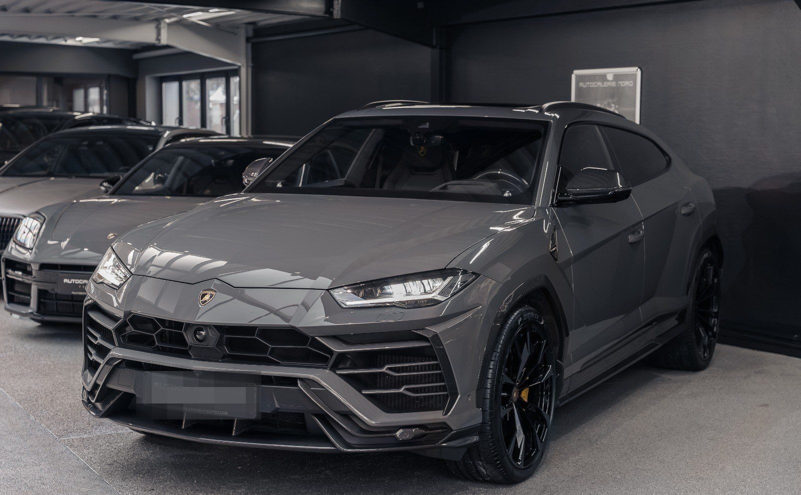 Lamborghini Urus Pano+Adas+Akrapovic+TV+Full Carbon+B&O-3D foto 2