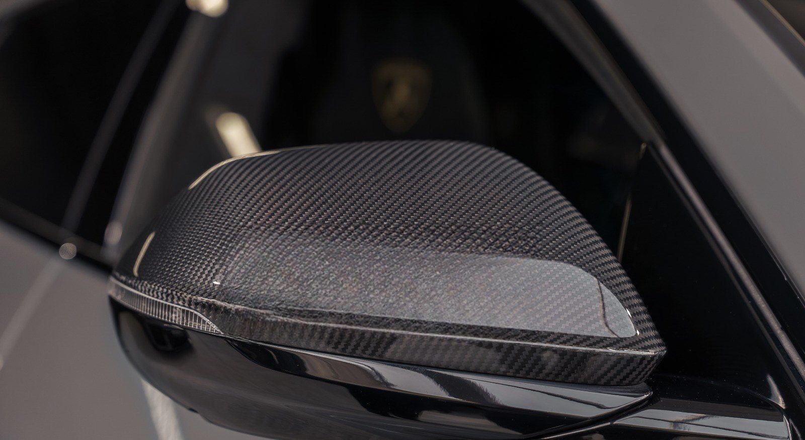 Lamborghini Urus Pano+Adas+Akrapovic+TV+Full Carbon+B&O-3D foto 13