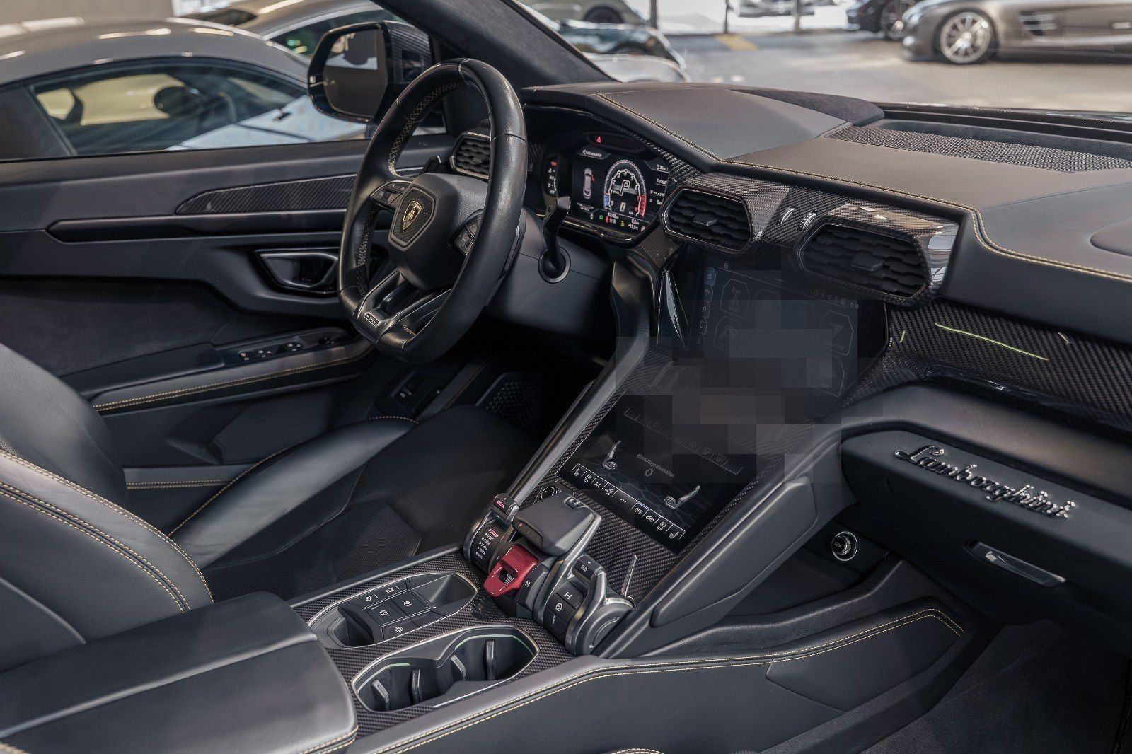 Lamborghini Urus Pano+Adas+Akrapovic+TV+Full Carbon+B&O-3D foto 18