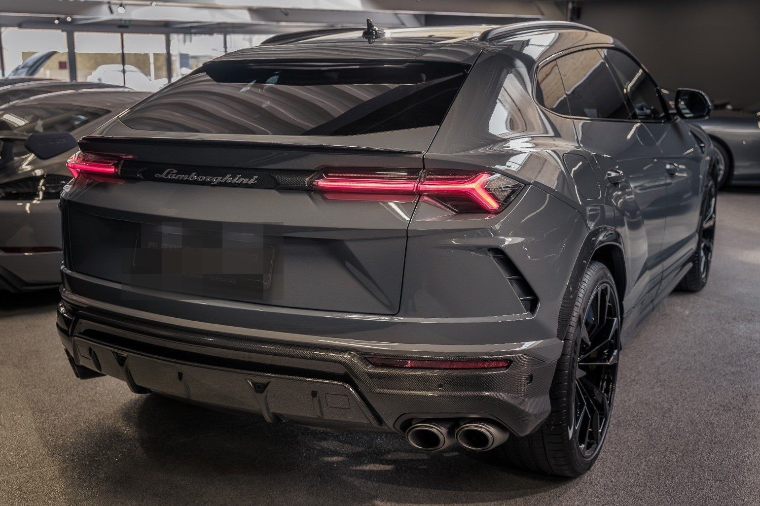 Lamborghini Urus Pano+Adas+Akrapovic+TV+Full Carbon+B&O-3D foto 9