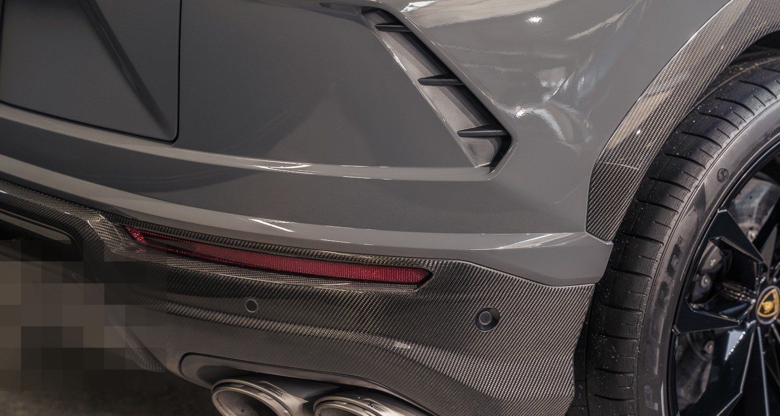 Lamborghini Urus Pano+Adas+Akrapovic+TV+Full Carbon+B&O-3D foto 10