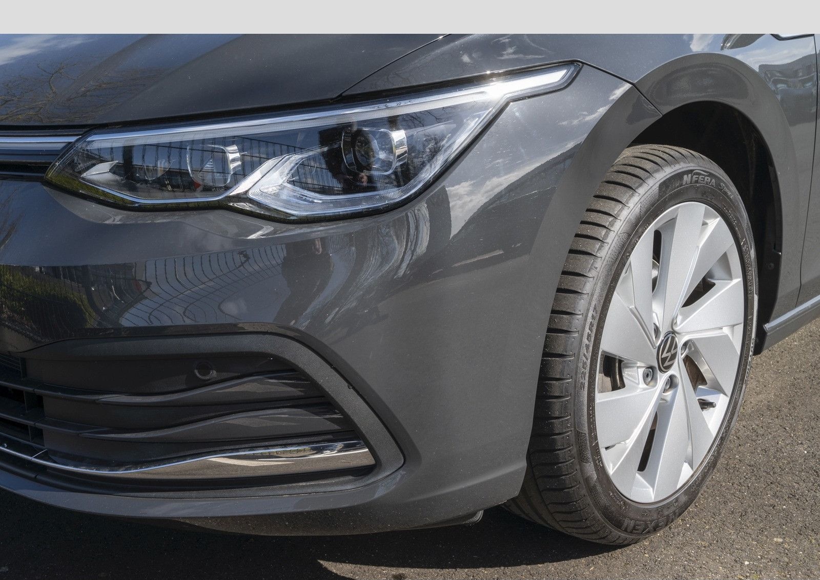 Volkswagen Golf VIII 1.5 TSI Style App-Connect/LED/Einparkh foto 6