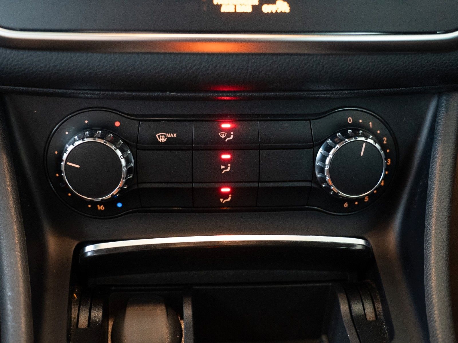 Mercedes-Benz CLA 220 Shooting Brake AMG/4x4/AUTOM./KAMERA/LED foto 19