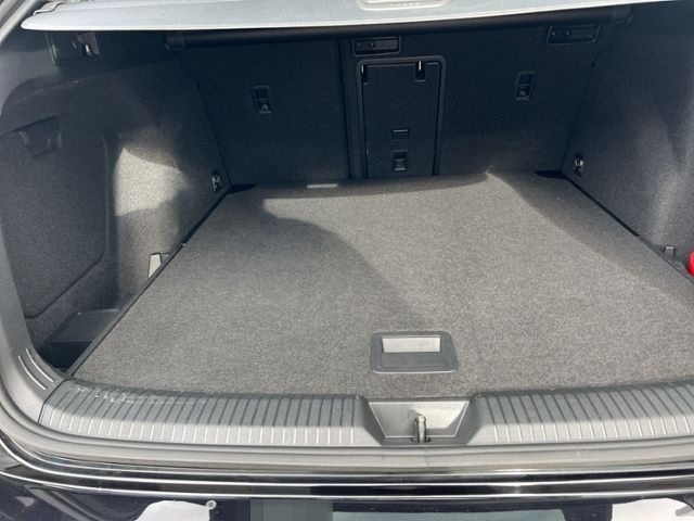 Volkswagen Golf VIII Variant 1.5 eTSI, Move, DSG, AHK Navi foto 10