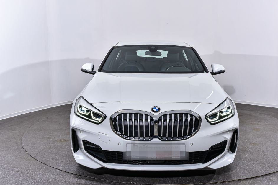 BMW 118d Aut. M Sportpaket foto 2