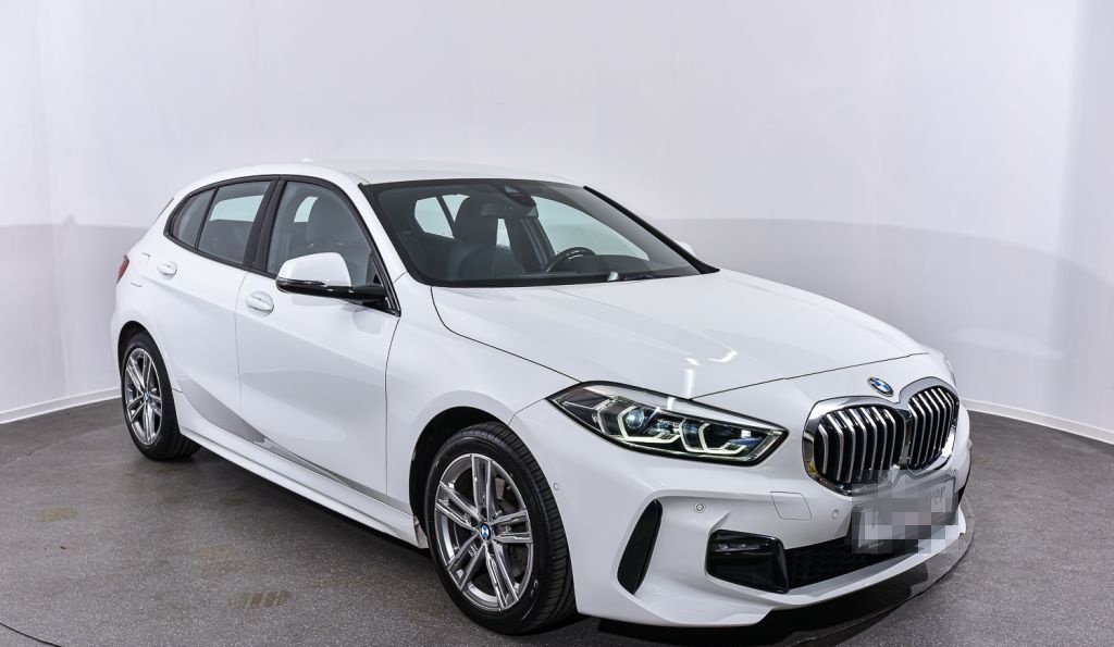 BMW 118d Aut. M Sportpaket foto 3
