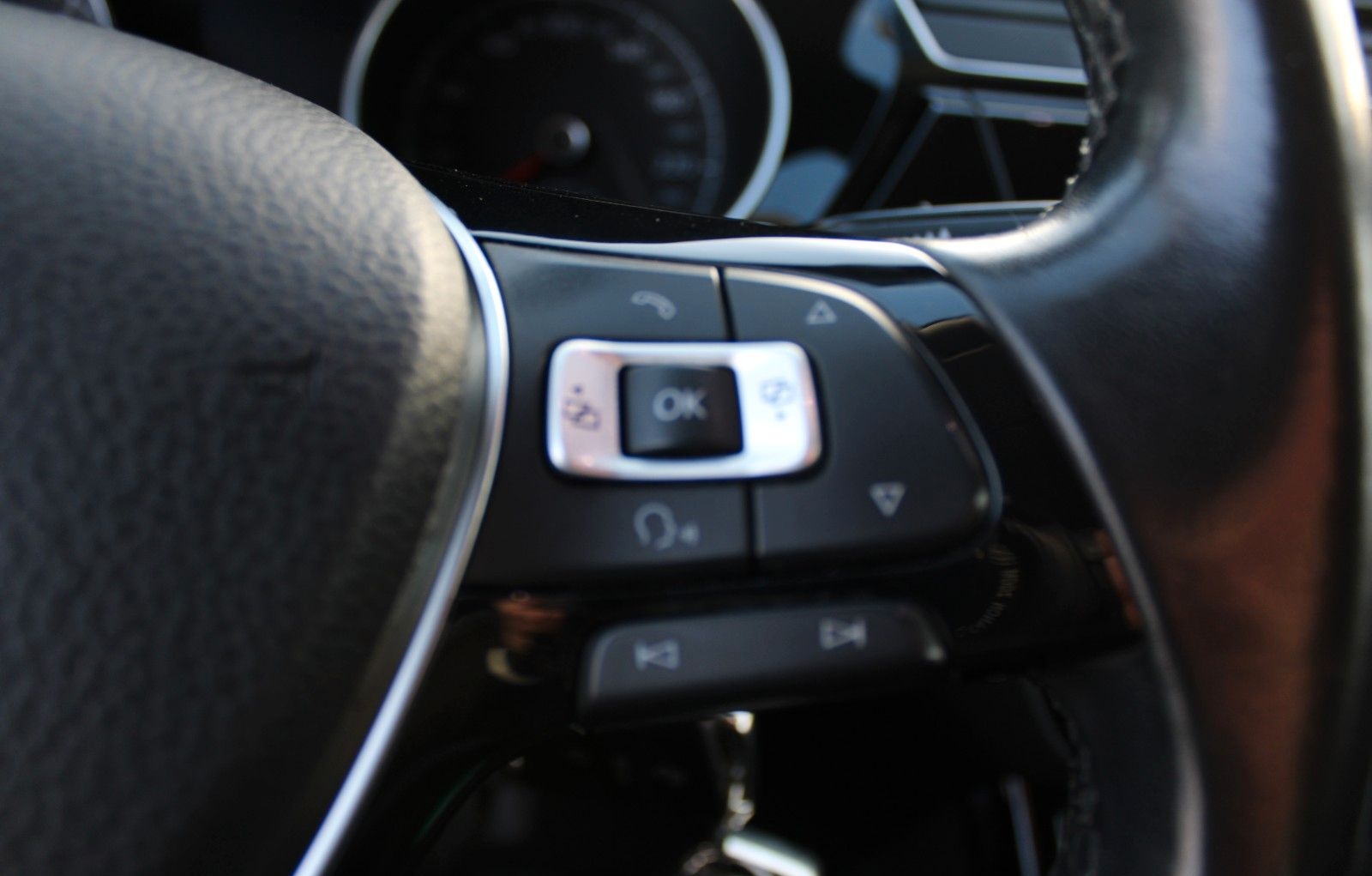 Volkswagen Touran Highline R LINE 7 Sitzer foto 13