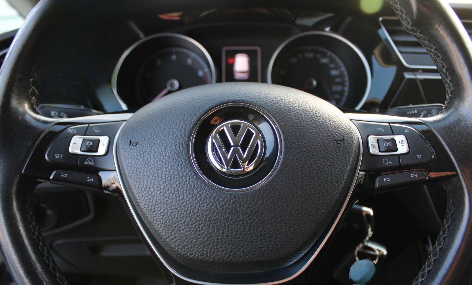 Volkswagen Touran Highline R LINE 7 Sitzer foto 8