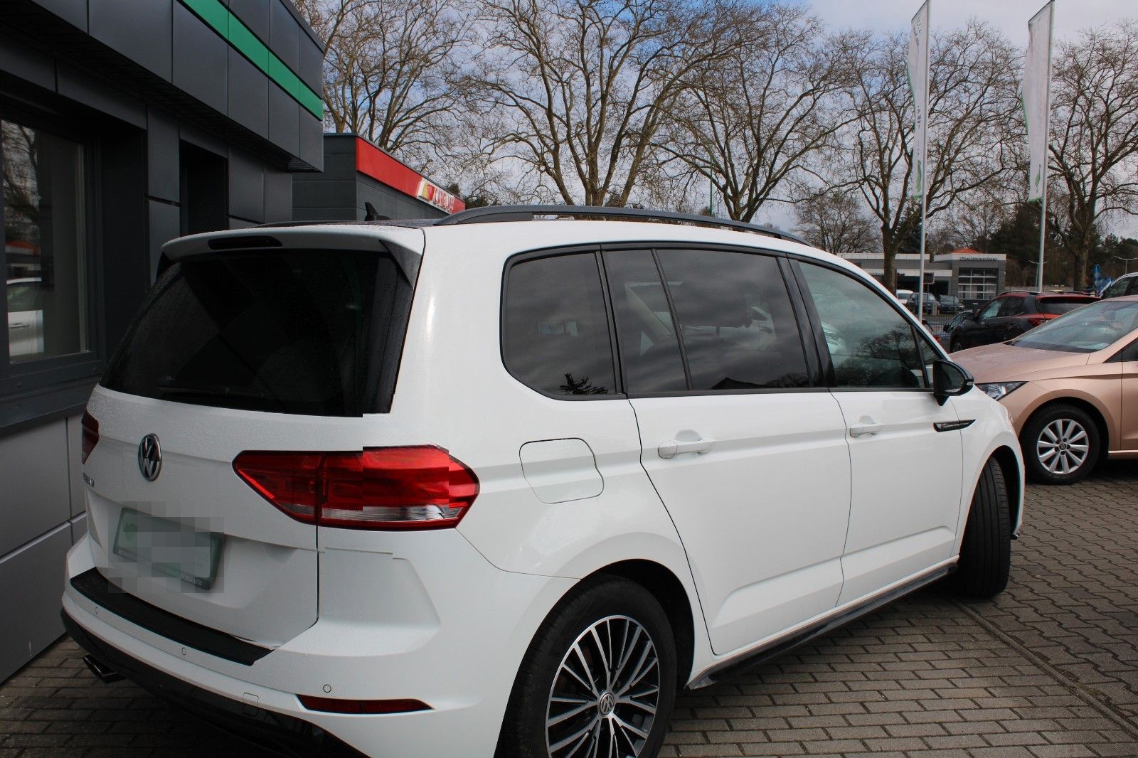 Volkswagen Touran Highline R LINE 7 Sitzer foto 10