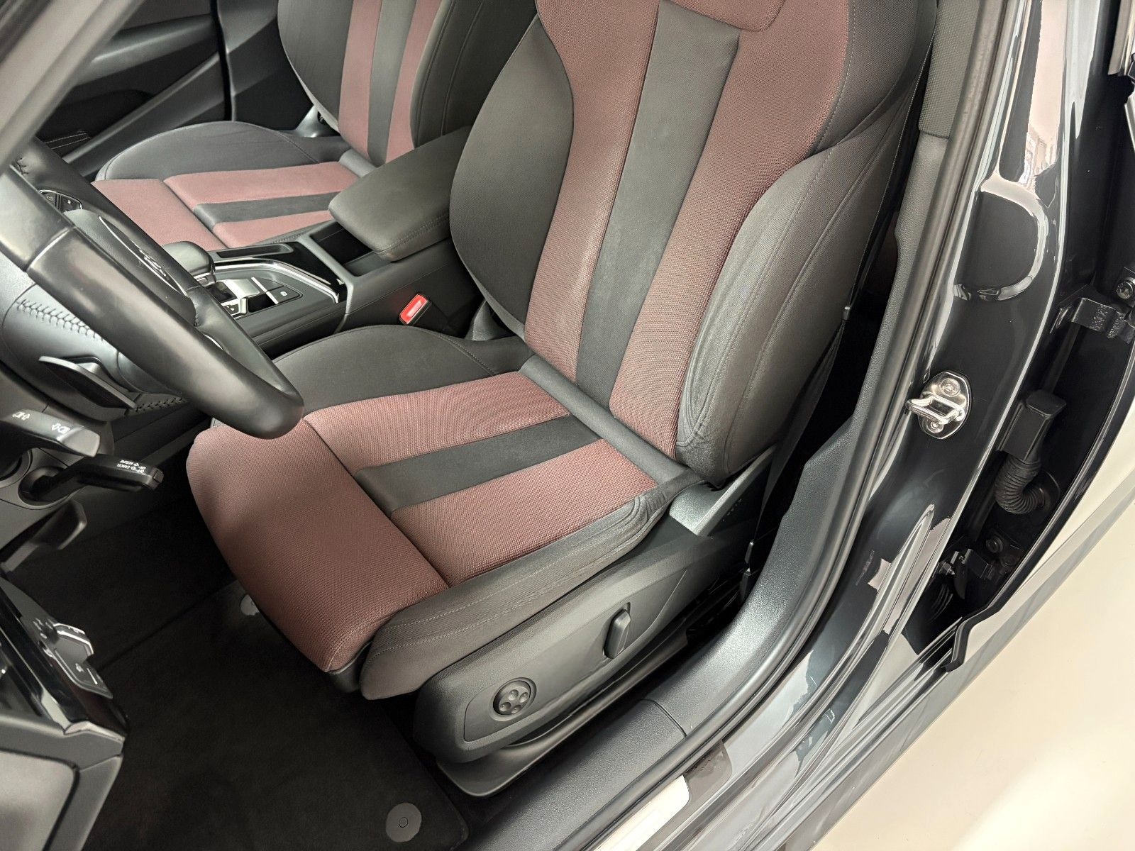 Audi A4 Avant 40 TDI quattro sport S-Line foto 7