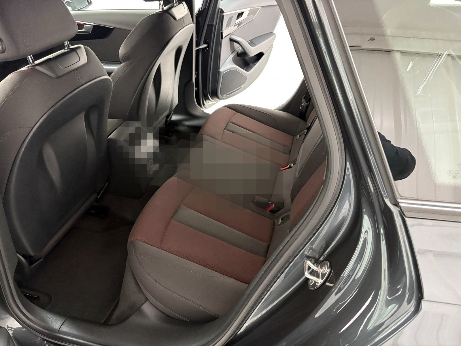 Audi A4 Avant 40 TDI quattro sport S-Line foto 8