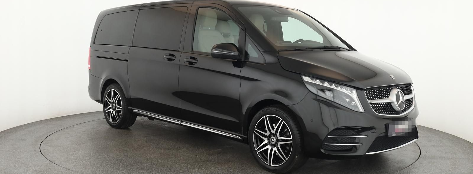 Mercedes-Benz V 300 d 4M lang Avantgarde AMG 8 Pano Nav BM 360 foto 16